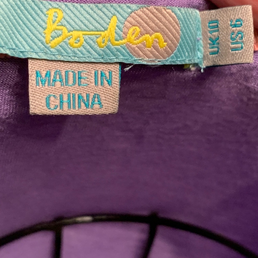 Boden ruffled v-neck lilac top - Picture 5 of 7